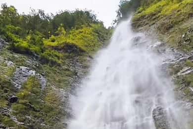 Salalah: Halbtagestour mit Führung zum Wadi Darbat & Mount Samhan