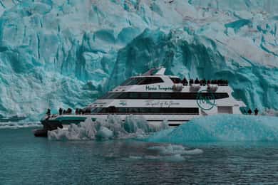El Calafate: Upsala & Spegazzini Glaciers Cruise with Lunch