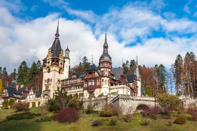 Bucharest: Dracula's Castle, Peleș Castle & Brașov Day Trip