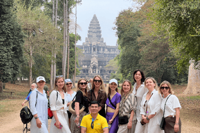 Güneş Doğarken veya Batarken Klasik Angkor Wat Tam Gün Turu