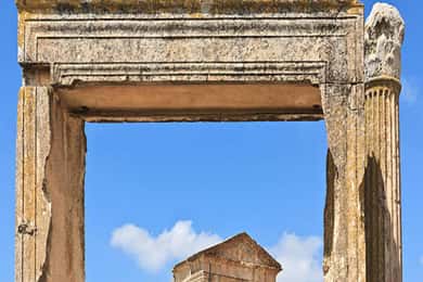 Private tour of Dougga and Testour