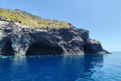 Fra Lipari: Alicudi & Filicudi båttur (8 timer) LITEN GRUPPE