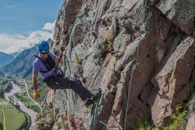 Night at Skylodge + Via ferrata and zip line Sacred Valley