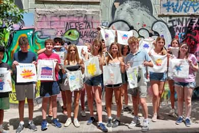 Athene: Graffitiworkshop en Tote Bag Painting Experience