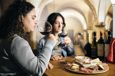 Verona: Wine Tasting Workshop near Juliet's Balcony