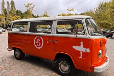 Porto: Surf Lesson with Pickup and Drop-Off
