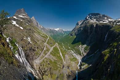 Åndalsnes: En reise gjennom Trollveien og Trollveggen