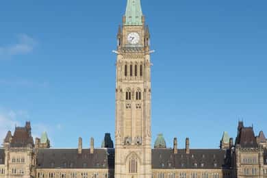 Ottawa: Walking Tour in the Heart of the Capital