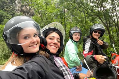 Visite privée en scooter pour groupes : Côte amalfitaine avec guide local