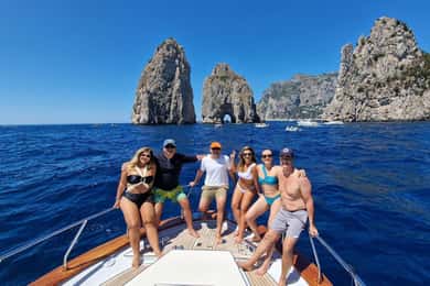 Capri: Experience the magic of the island with an unforgettable Sunset Tour