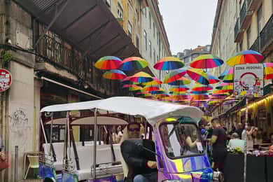 Lisbon: Electric Tuk Tuk Private Tour of the Seven Hills