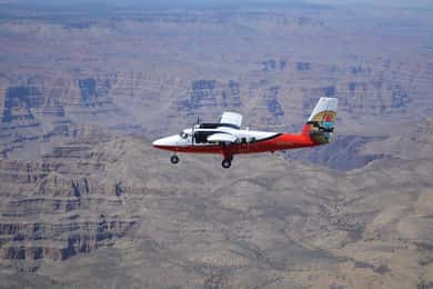 Las Vegas: Roundtrip Flight to Grand Canyon & Hummer Tour