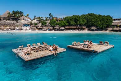 Curaçao: flamingo's spotten, Kunuku House en strandtour