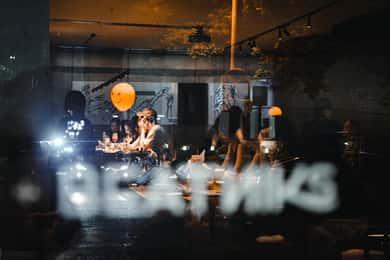 Visite culinaire en soirée dans l'ancienne concession française