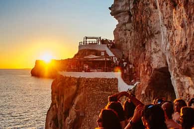 Menorca: Minibus Tour mit Wein- und Käseverkostung