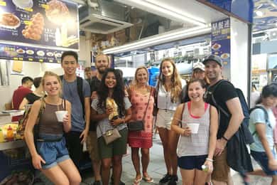Hong Kong Private Tour: like a local (with cable car ticket)