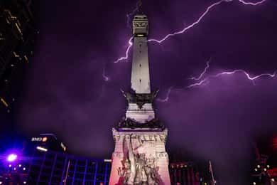 Los espíritus malvados del río White: tour de fantasmas por Indianápolis