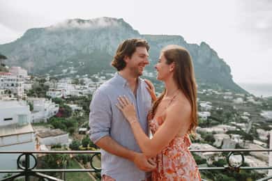 Naples: Photo Shoot with a Private Vacation Photographer