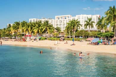 De Kingston: Transfer partilhado de ida para Montego Bay