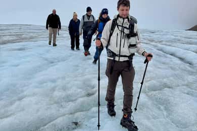 Longyearbyen：前往斯瓦爾巴冰河的雪鞋健行冒險