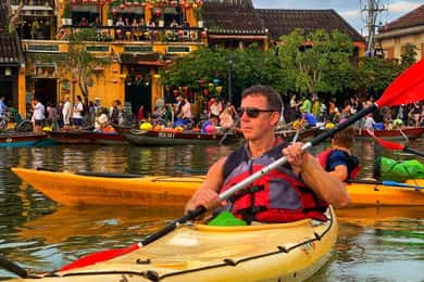 Hoi An: Old Town to Mangrove Forest Kayak Tour
