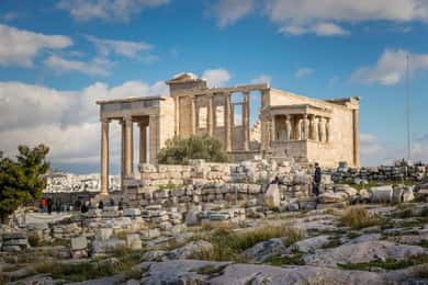 Guided walking tour of Acropolis with transportation