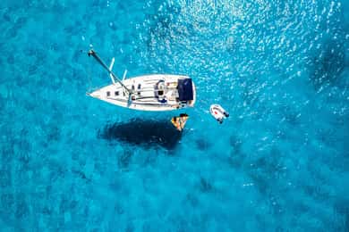 Milos: Full-Day Kleftiko Poliegos Sailboat Tour with Lunch