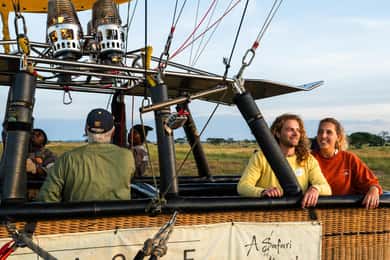 Serengeti: Heißluftballonfahrt mit Champagner-Frühstück