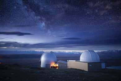 Lake Tekapo: Mountaintop Stargazing at Mount John Summit