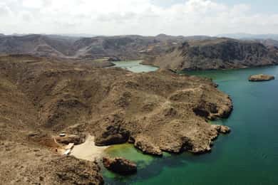 Bandar Al Khayran: snorkeling con custodia impermeabile inclusa