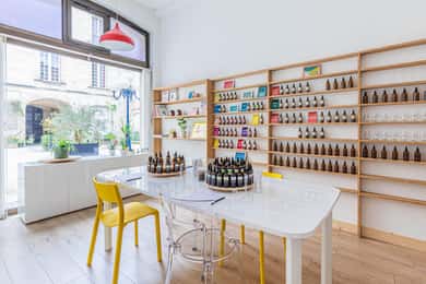 Bordeaux City Center : Perfume Creation Workshop 2h30