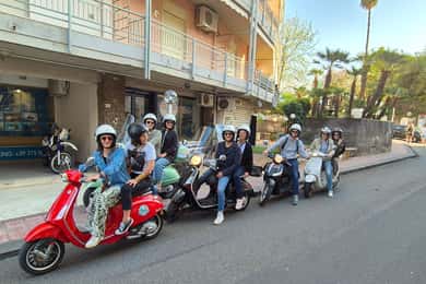 Panorama-Tour mit der Vespa durch Taormina, Castelmola und Orte aus der Serie „White Lotus“