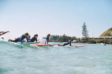 Coolangatta: Kids Group Surf Lesson Kirra, Gold Coast (-16)