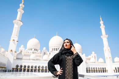 From Dubai: Abu Dhabi Grand Mosque Visit & Theme Park Option