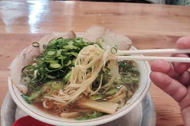 Kobe: Ramen Tasting Tour with Local Guide