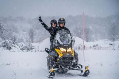 Ushuaia: Aventura e Neve Moto+Almoço com Buffet ou Rodizio Pizza + Transfer