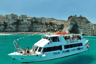 Da Tropea: tour in barca di Capo Vaticano con snorkeling e aperitivo