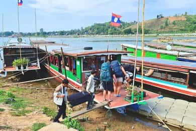 Desde Chiang Rai: 2 días de paseo en barco lento a Luang Prabang