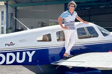 Tahiti: Full Day island tour with private jet flight (Cessna, Piper)