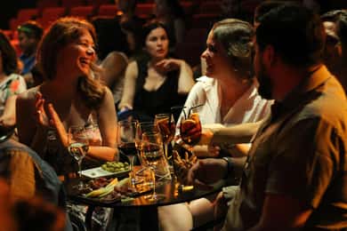 Madrid: Entrada para o Espetáculo Flamenco Matinal com Sangria Refrescante Incluída
