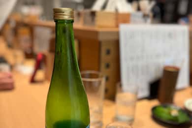 大阪：プライベートバーホッピングツアー -ユニークなバーを2時間で