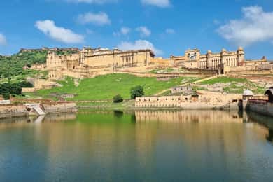 Jaipur: Amer Fort Guided Tour and Entry Ticket