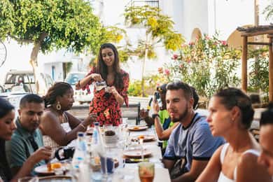 Naxos: Naxos Town Food Tour with Tastings and Wine