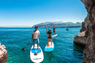 Sorrento: SUP Paddleboard Tour zu Bagni Regina Giovanna