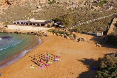 Sonntag: Ghajn Tuffieha (Riviera) Strand Yoga Klasse