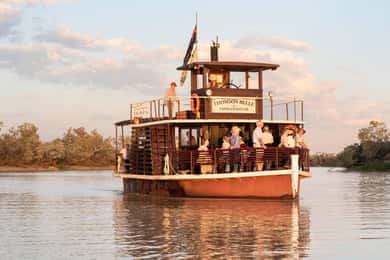 Longreach: Cruzeiro Sunset Paddlewheeler, Espetáculo e Jantar
