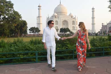 From Delhi: Private Taj Mahal, Baby Taj & Agra Fort Day Trip