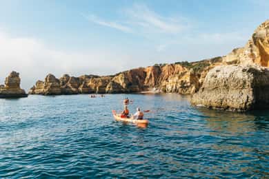 Von Lagos aus: Erkunde die Meereshöhlen von Ponta da Piedade mit dem Kajak