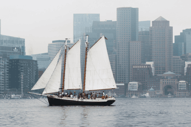 Boston: Sunday Pastry & Prosecco Sail on Boston Harbor