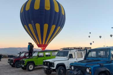 Kapadokya: Gün Doğumu veya Gün Batımı Seçenekli Özel Jeep Turu